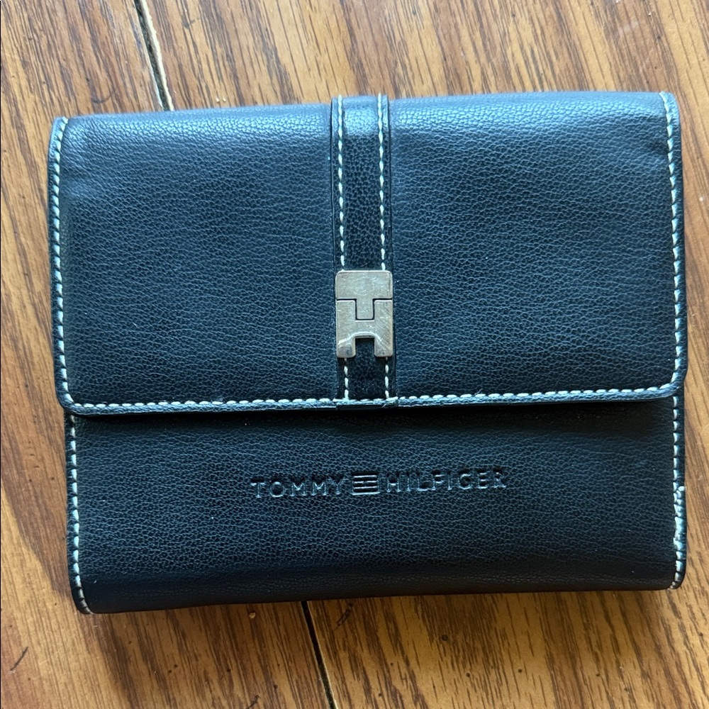 Tommy Hilfiger Black Leather Wallet
